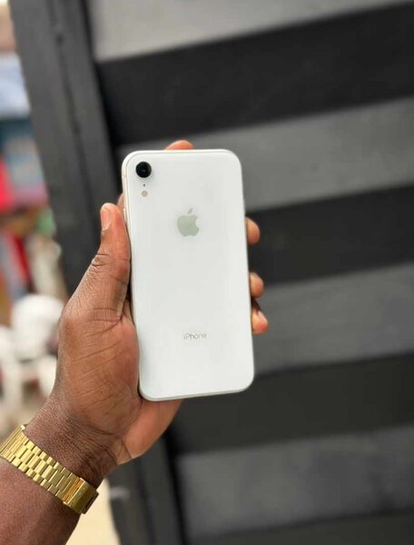 iPhone XR