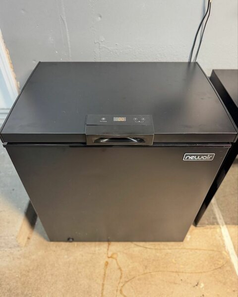 Deep freezers