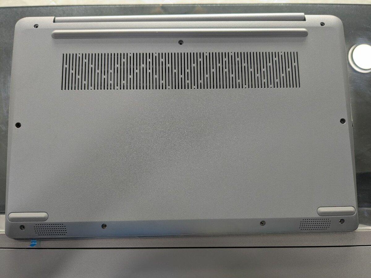 Lenovo V130-15 ABCD