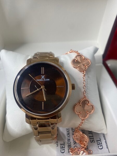 Wrist watch