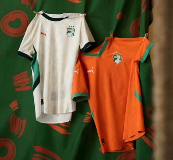 Maillots de football Puma
