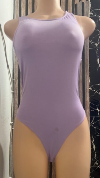 Body féminin chic