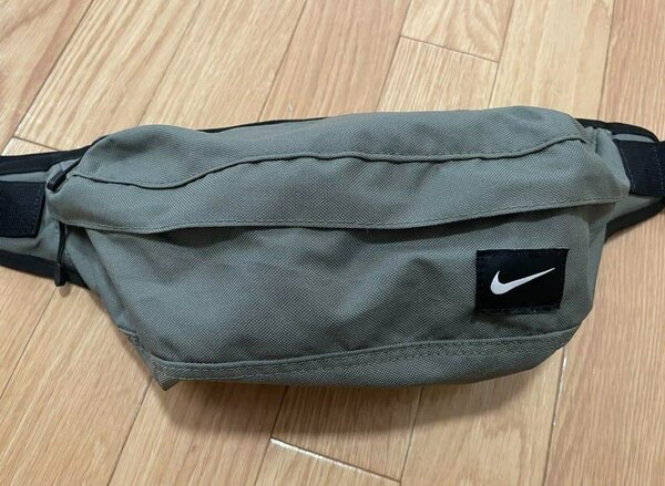Fanny packs