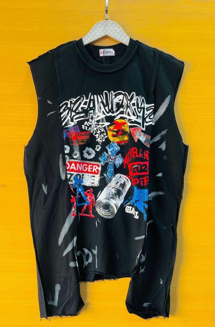 Sleeveless tees