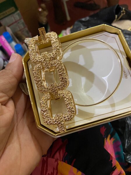 Earring