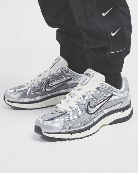 Fashion sneakers