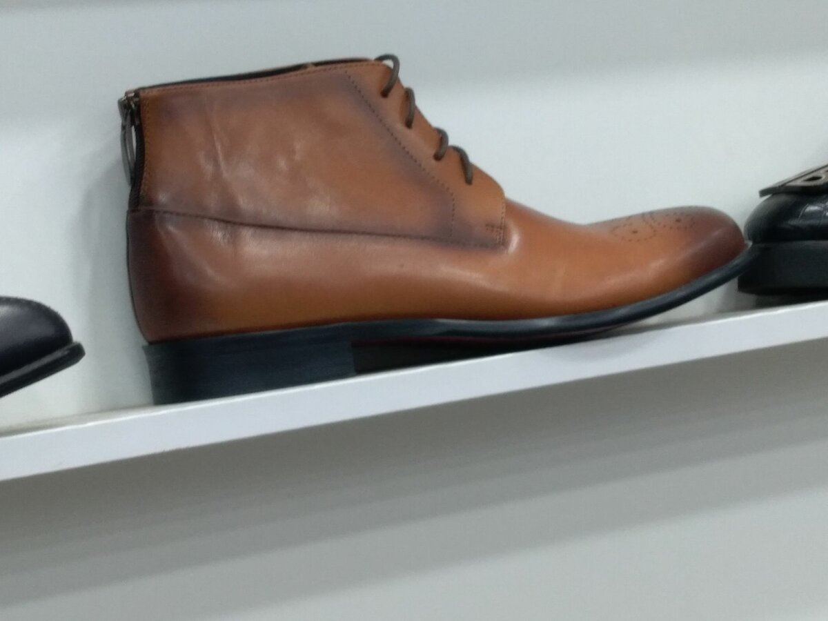 Men's shoes