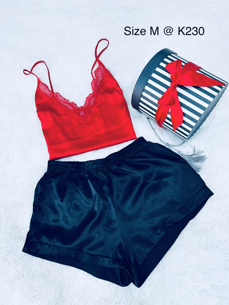 Lingerie rouge noir