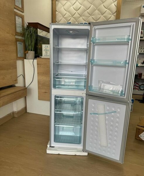 Nasco 198L bottom freezer