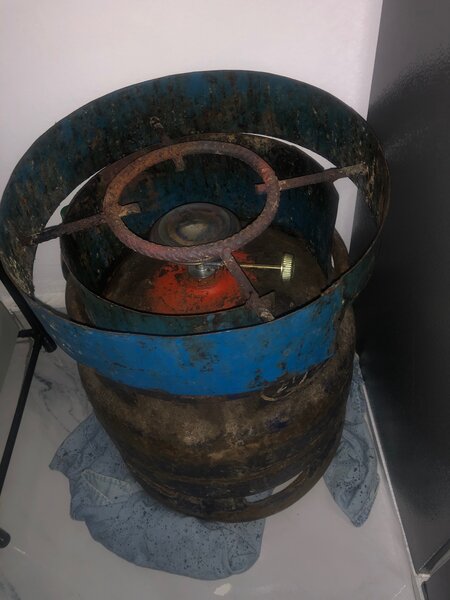 Kit gaz b6 et ustensiles de cuisine