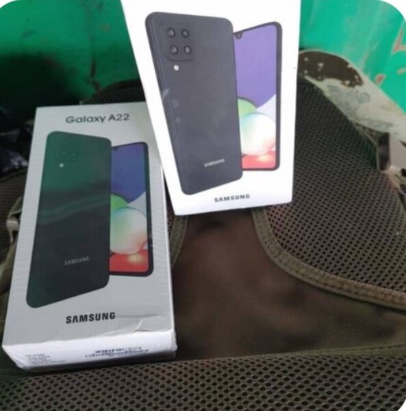 Galaxy A22 5G 256gb/8gb ram dual sim 12 months warranty fast