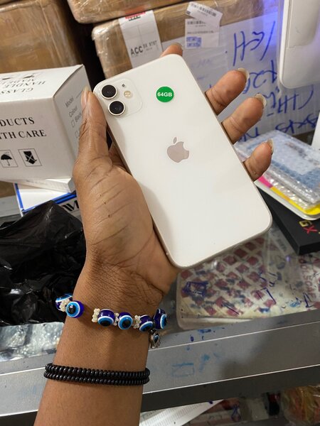 iPhone 11
