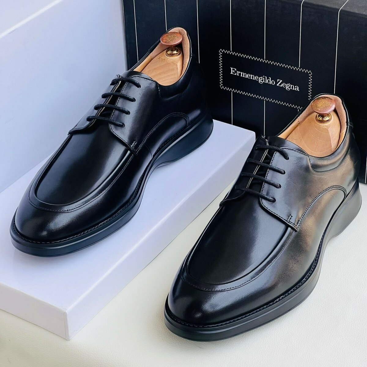 Mens Lace shoe