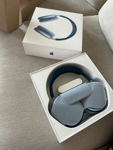 Head phone