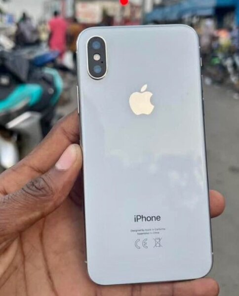 iPhone X