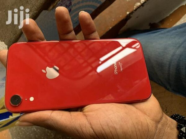 iPhone XR