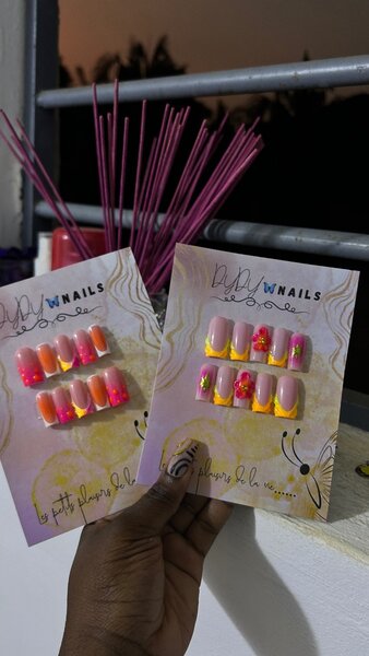 Ongles Artificiels Colorés