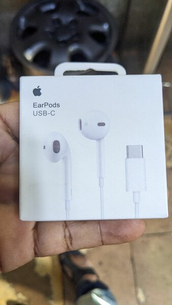 C Head set