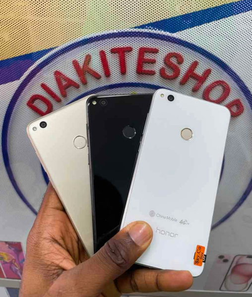 Huawei honor 8 lite