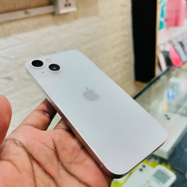 iPhone 13