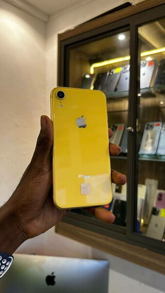 iPhone xr