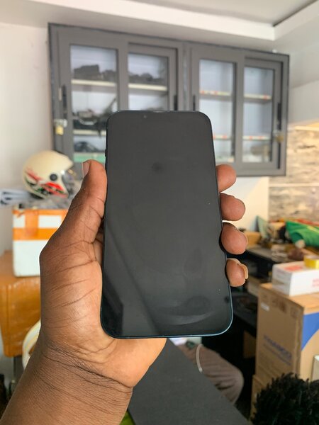 iPhone 13