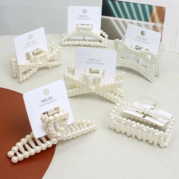 Pearl Hair Clip