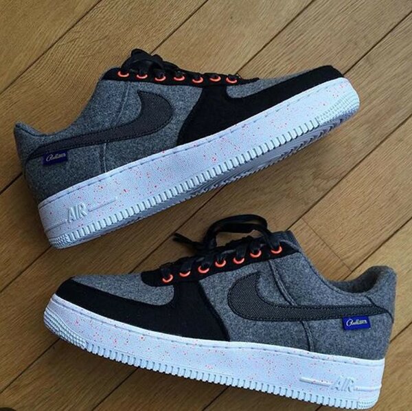 Sneakers (Nike)