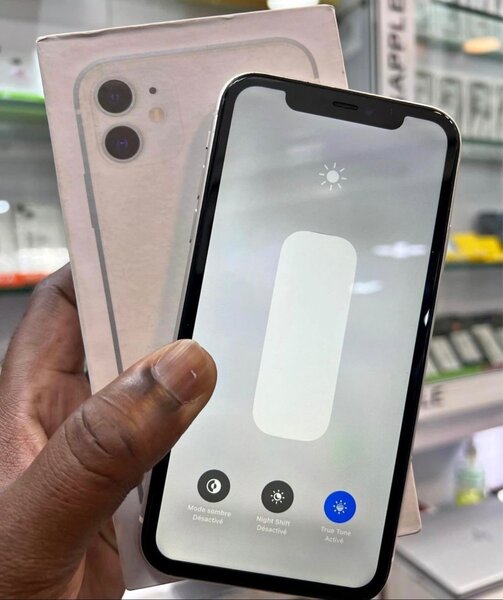 iPhone 11 simple