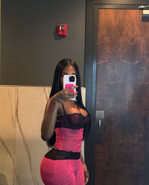 Pink baddie set