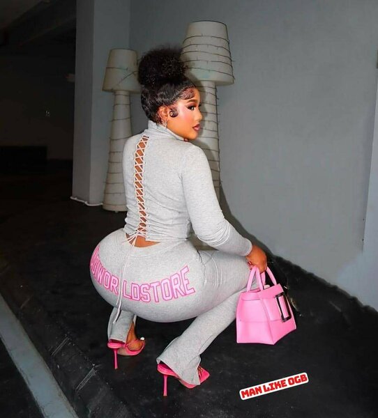 Combinaison moulante grise femme