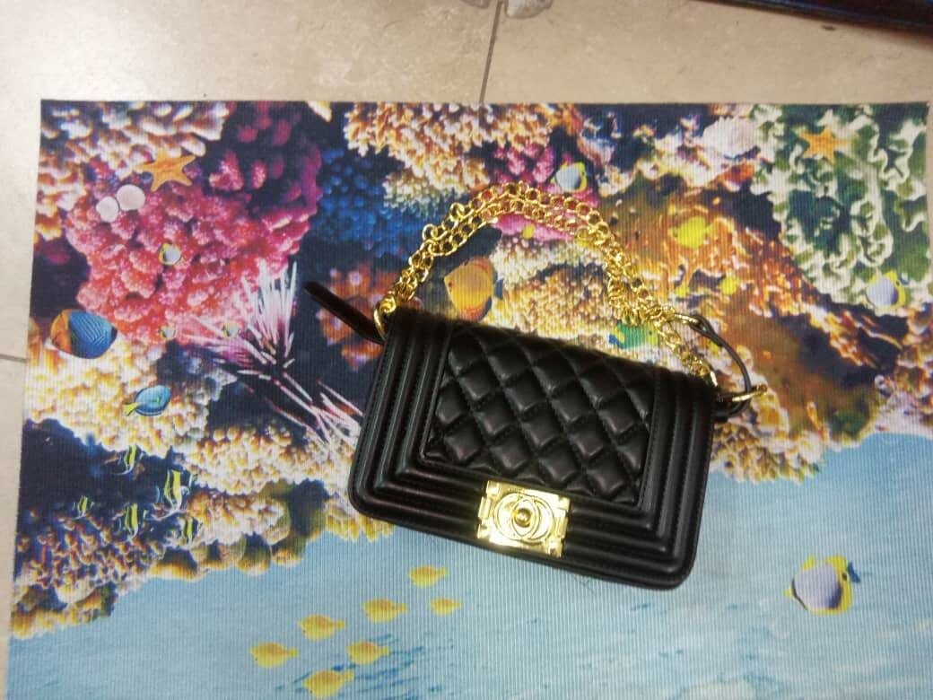 Hand bag