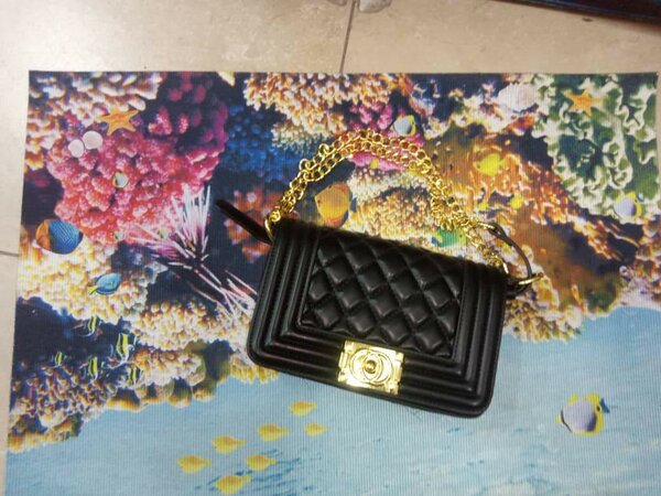 Hand bag