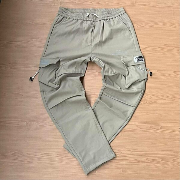 Baggy side pockets