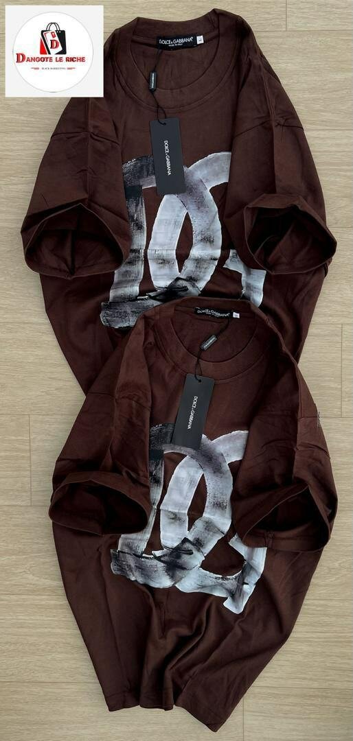 T-shirt unisexe Design moderne
