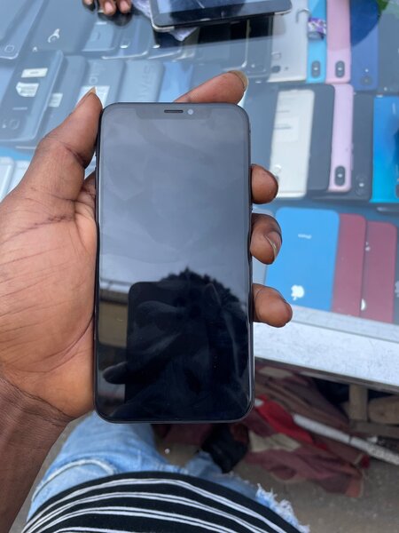 iPhone X 64gig