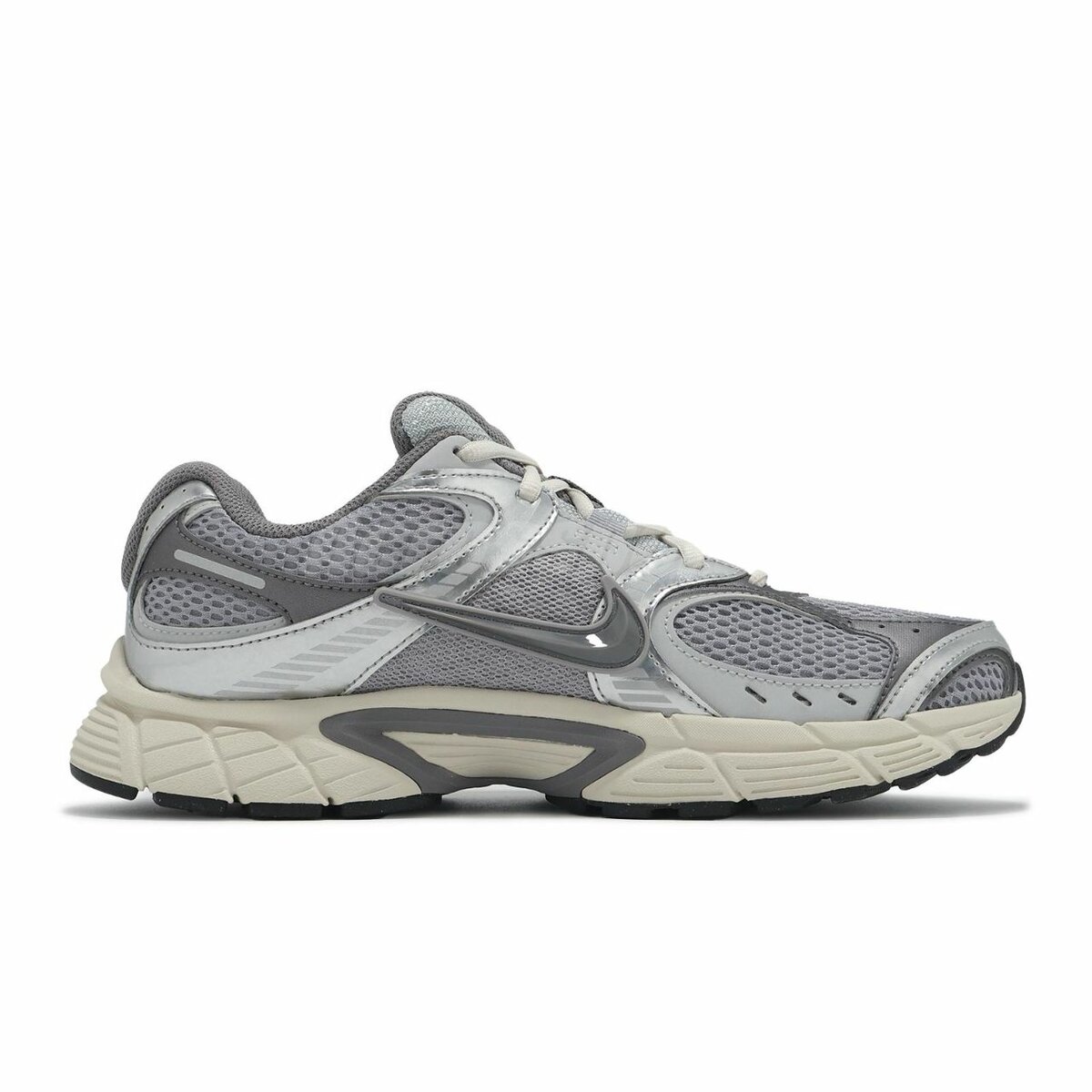 Chaussures de sport grises