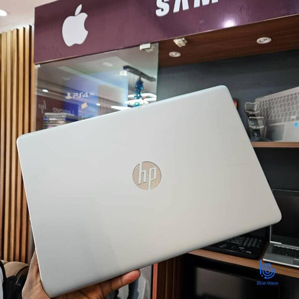 HP NOTEBOOK 15