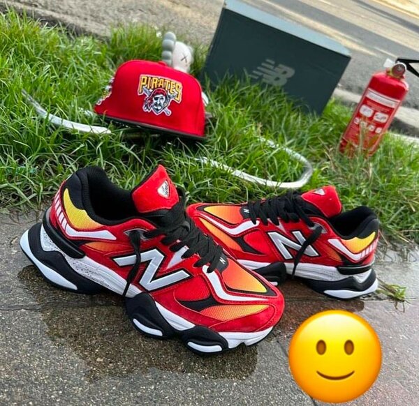 NEW BALANCE 9060