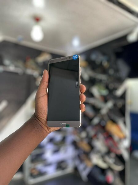 HUAWEI mate 9