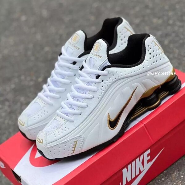 NIKE SHOX R4 WHITE/GOLD