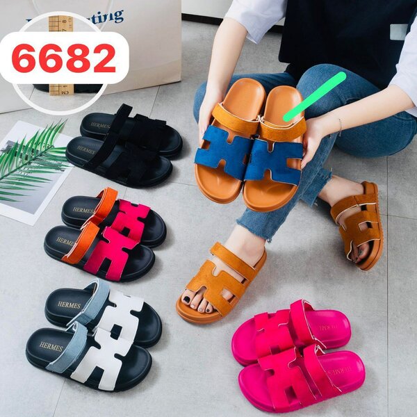 Ladies slippers