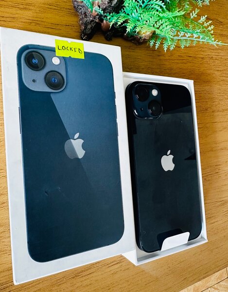 iPhone 13