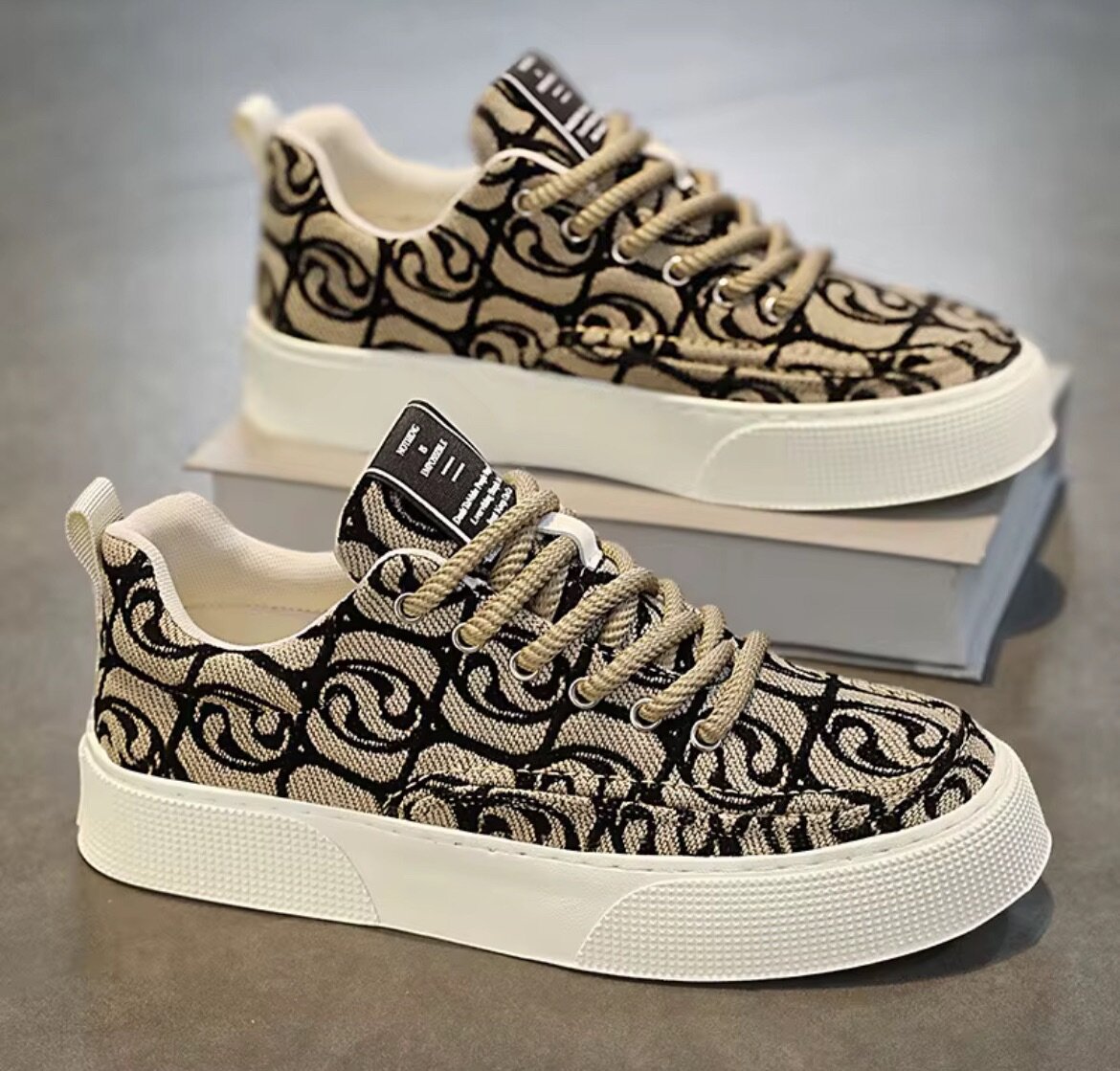 Baskets tendance en toile tissée