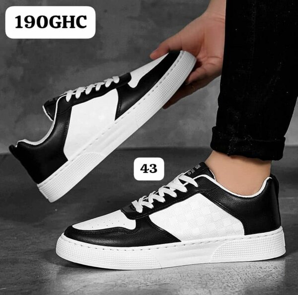 Shoe