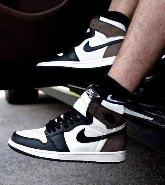 Baskets Air noires et blanches