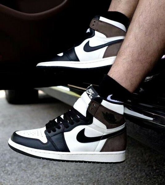 Baskets Air noires et blanches