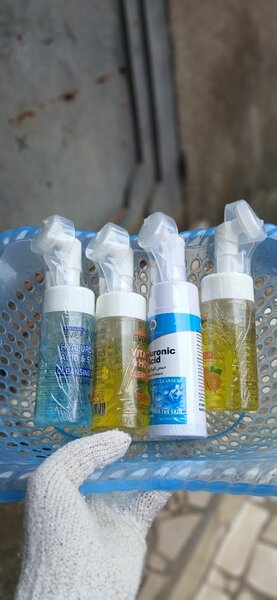 Mousse Nettoyante Visage Vitamine