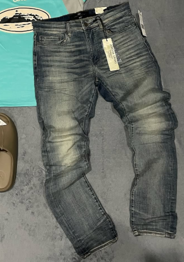 Jeans size 32