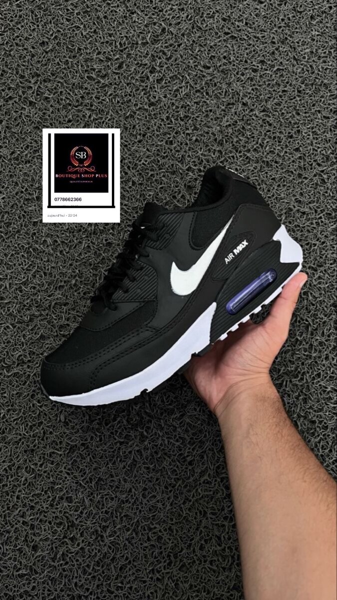 Basket. Nike air max  authentique dans carton